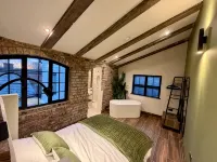 Unique Japandi Loft in Jewellery Quarter Bham - New