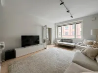 Stylish Downtown 2BR Flat with Sauna and Work Area - 5 étoiles