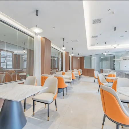 Yangxin Jiulonghui Hotel (Lianhuahu Park)