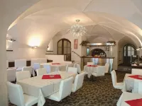 Hotel Grand - breakfast