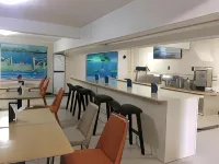 Chengshi Jiebian Hotel (Gao'an Bus Station Pengtai Department Store)