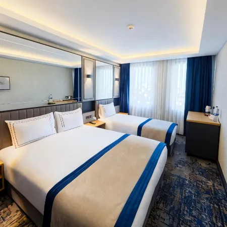 AHG Atlas Hotel Taksim Отели рядом с достопримечательностью «Стадион Kasımpaşa»