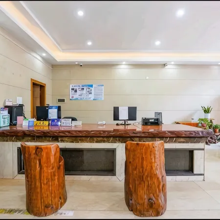 Linjiang Hotel