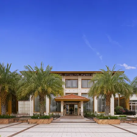 Donghe Hotel