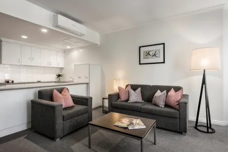 Franklin Apartments