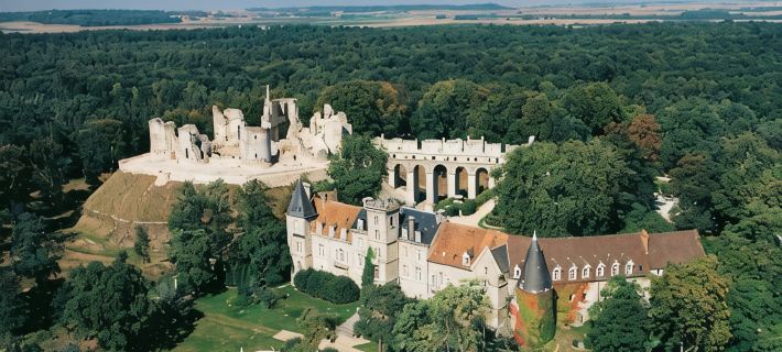 Chateau de Fere Hotel and Spa ピカルディのホテル
