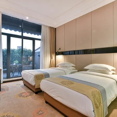 Xiamen Yihe Hotel (Xiamen Zhongshan Road Pedestrian Street Zhenhai Road Subway Station)