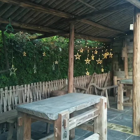 Xiuning Muli Hong Rhododendron Inn