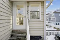 Oceanblock & Downtown Bethany - 2 bed / 1 bathroom with Private Sun Porch -  Ferienwohnungen