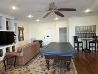G & P Properties boasts a spacious 5-bedroom house in peaceful Greers Ferry