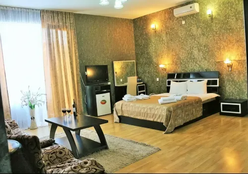 เกโรลี โอลด์ ทาวน์ - วิวภูเขา