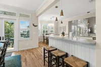 5-Bedroom Vacation Home in the Village with Just a Short Walk to Captiva Beach! - Pools