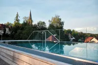 4K - Pools