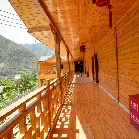 Zhouqu Bacang Ge Zaoba Shengtai Yuanlin Leisure Farmstay