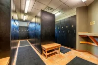 Experience Modern Relaxation & Luxury at Its Best! Condo