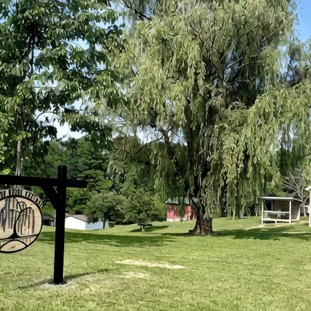 2Bdr  3Bd  1.5BA Cabin Located in the Heart of the New River Gorge National Park