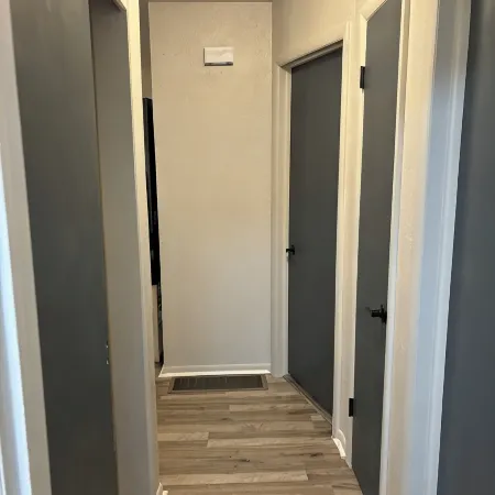Charming Duplex with New AC & heater with WiFi