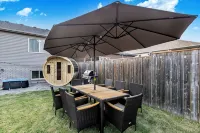 Niagara Retreat|HotTub|Sauna|Games|15 Min to Falls