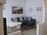 BOYS' HOUSE - 90 sq. m. JUST FOR YOU. Hoteles en Pavía