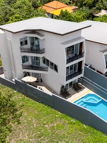 รูปภาพของ*4BR with Ocean Views Front &Back, Near Beach V240