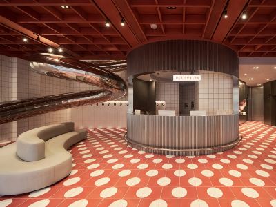 RedDot Hotel