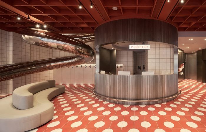 RedDot Hotel