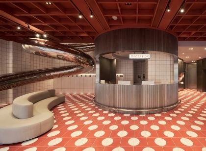 RedDot Hotel