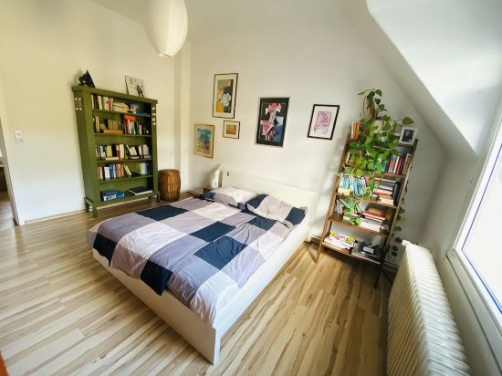 Quite, artsy apartment in a central location