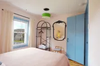 Modern 4Br Farmhouse w/ Trails & Mountain Views
