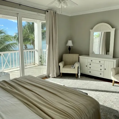 LUXURY DESIGN COZY BEACH HOUSE FULLY RENOVATED 5 Stars L
