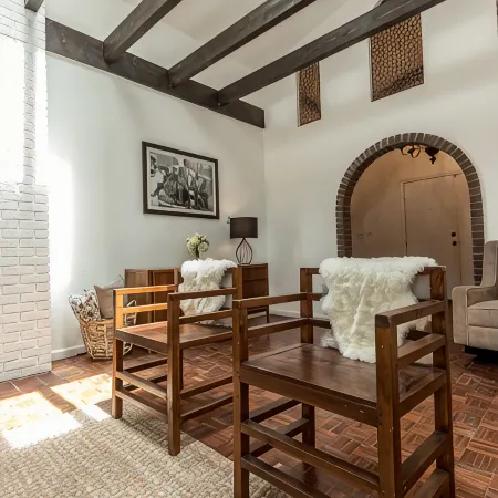 Heated Saltwater Pool • 4 Min to Woodstock • Private Deck & Fire Pit