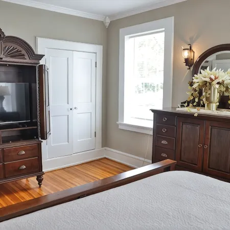 The Grand Colonial Manor on East 11th - 3 Kings! Hoteles en Anniston