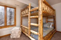 4 BR cabin mins to trails & breweries pets welcome - balcon