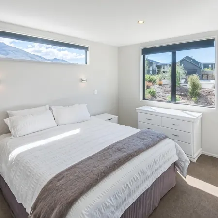 Simply Stunning - Wanaka (FREE WI-FI)