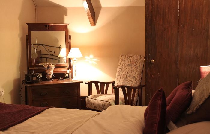 A Delightful 19th Century Beamed Cottage In Trevone Bay, 3 Mins From The Beach