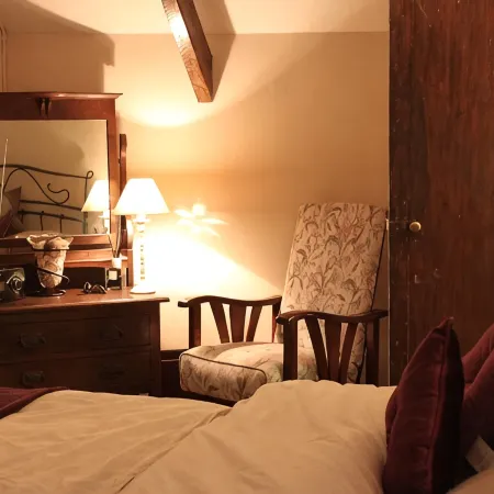 A Delightful 19th Century Beamed Cottage In Trevone Bay, 3 Mins From The Beach