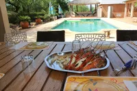 Somone: large air-conditioned villa with swimming pool, 10 people *, between Sea and Lagoon - Villas
