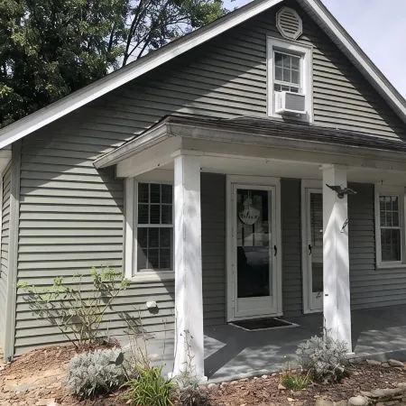 Historic Bardstown Cottage