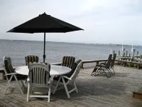 Gorgeous Waterfront Home with Spectacular Views! Book Your Getaway Now! - واي فاي