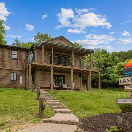 Spacious Resort Cabin – Sleeps 16, Minutes to Silver Dollar City!