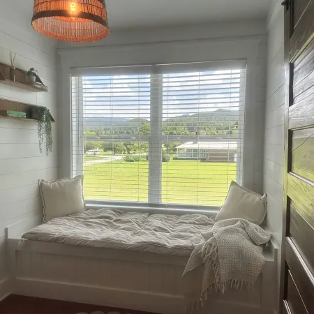 The family friendly, easily accessible new Peacefulside Retreat! Hotels in Townsend