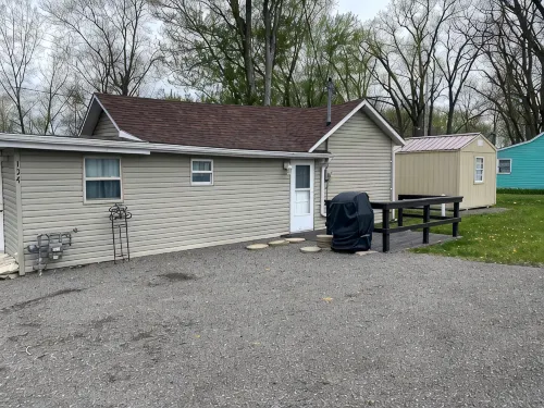 Cozy cottage for a couple's weekend get away! - 3-Star