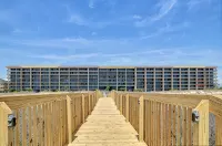 UPDATED Beach Front Condo - Holiday Isle 302 - Pool, Sauna, Hot Tub, Grill, W/D