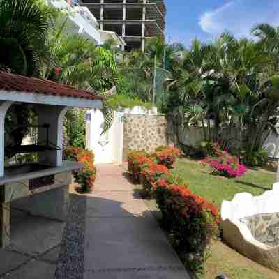 Incredible Ocean Front Condo with Amazing Views at Condomios Playasol Las Hadas Hotel Exterior