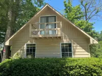 Urban Nature Retreat/Broad Ripple/Restaurants/Kayaks! - Bungalow