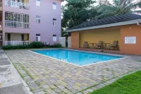 Spacious, Centrally Located 2BR Apartment: The Heart of Kingston - บังกะโล
