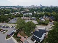 The Modern Historic Gem | 3 minutes to Downtown Cola | Steps to WeCo Riverwalk - 4-Star