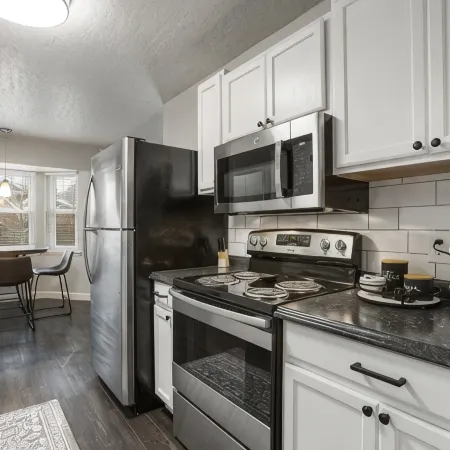 Charming 3bed/2 bath near Gathering Place, Riverparks and Downtown