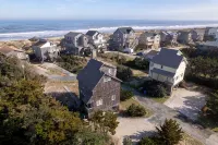 Semi-Oceanfront home with direct access to the beach! - 3-Star