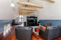 Luxury Barn with Best View in the Cuyahoga National Park.